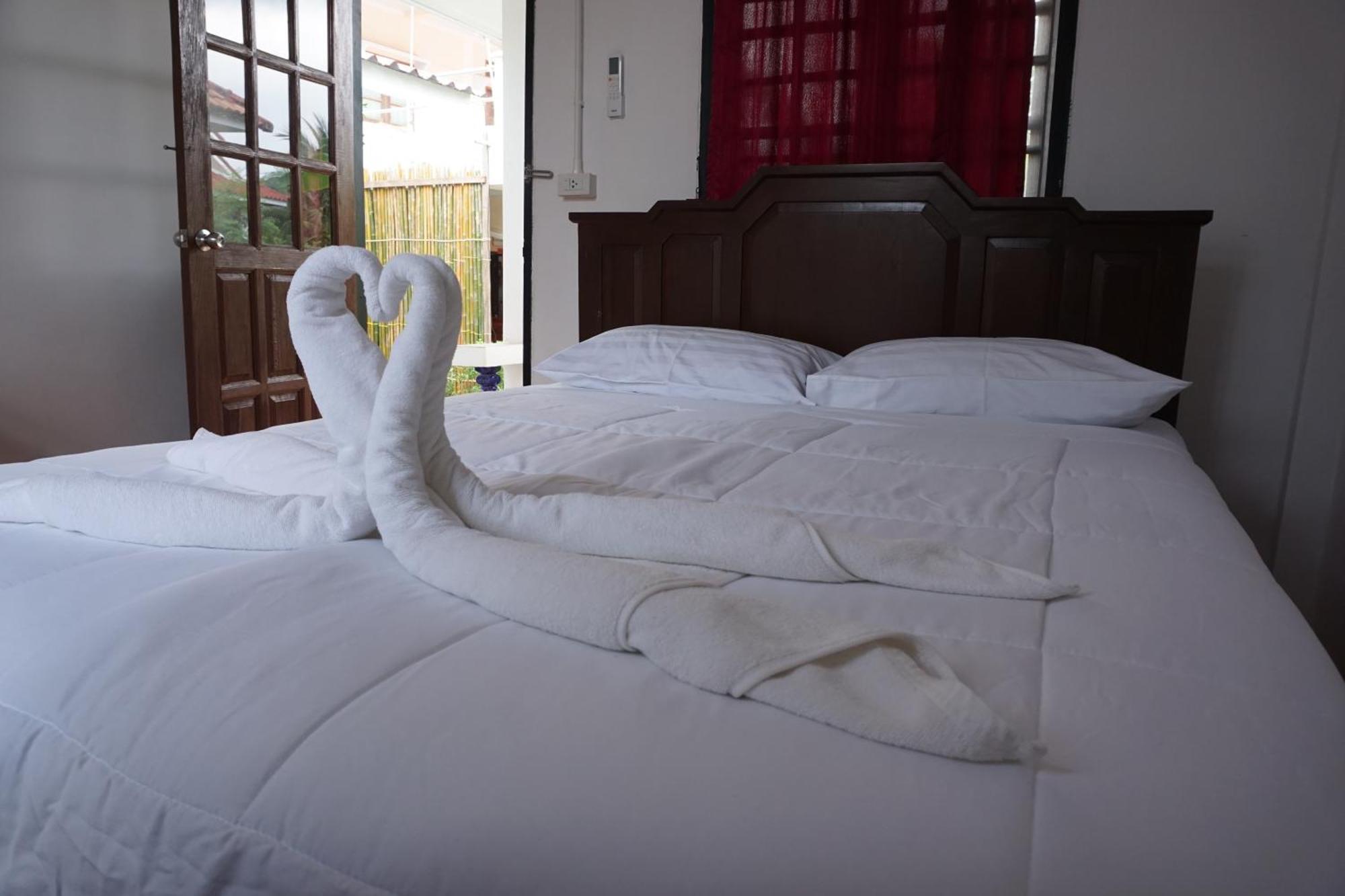 New Sunrise Village Koh Samui Room photo